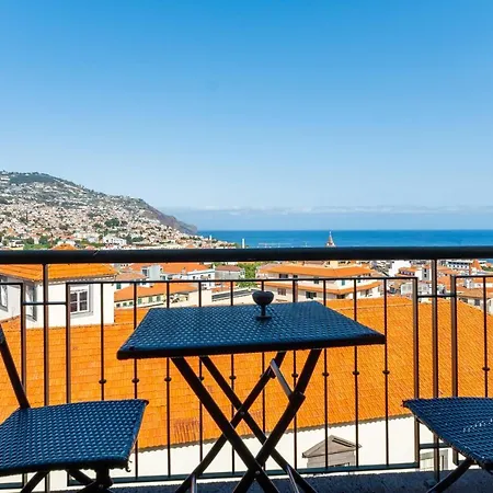 Flh Artistic With Balcony