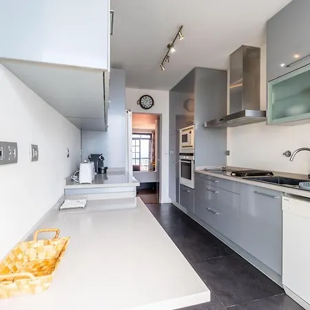 Flh Artistic With Balcony * Funchal (Madeira)