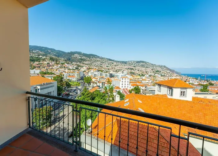 Apartmán Flh Artistic With Balcony *